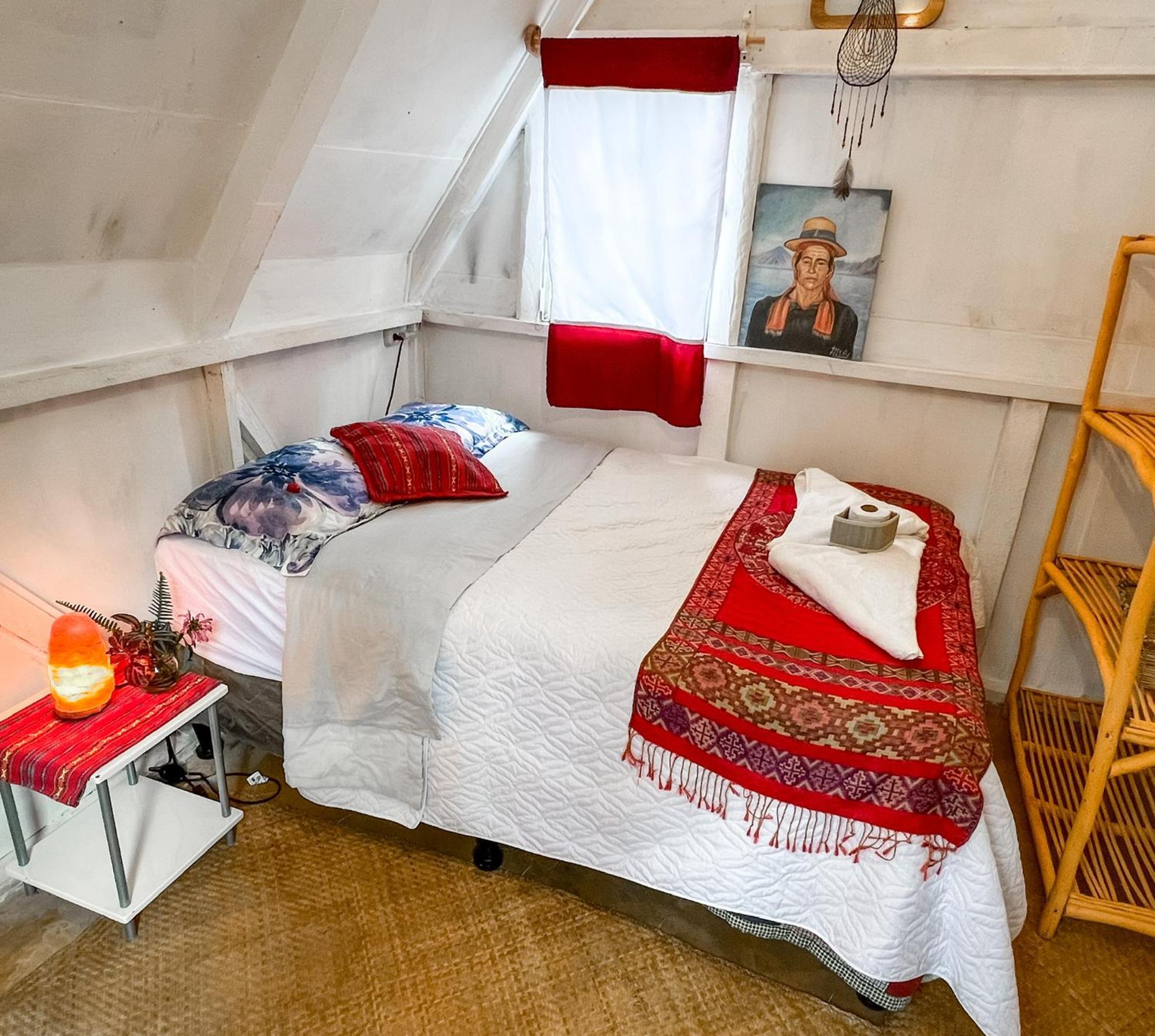 Unicorn Reborn - Peaceful Rentals San Marcos La Laguna Extérieur photo